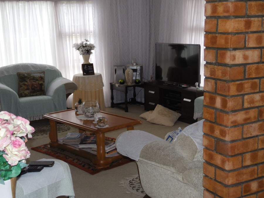 9 Bedroom Property for Sale in East Bank Eastern Cape